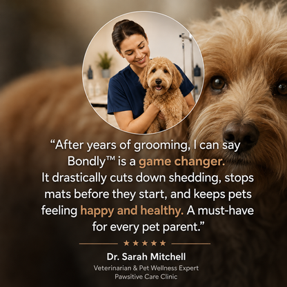 Bondly™ | Gentle Deshedding Brush for Dogs & Cats
